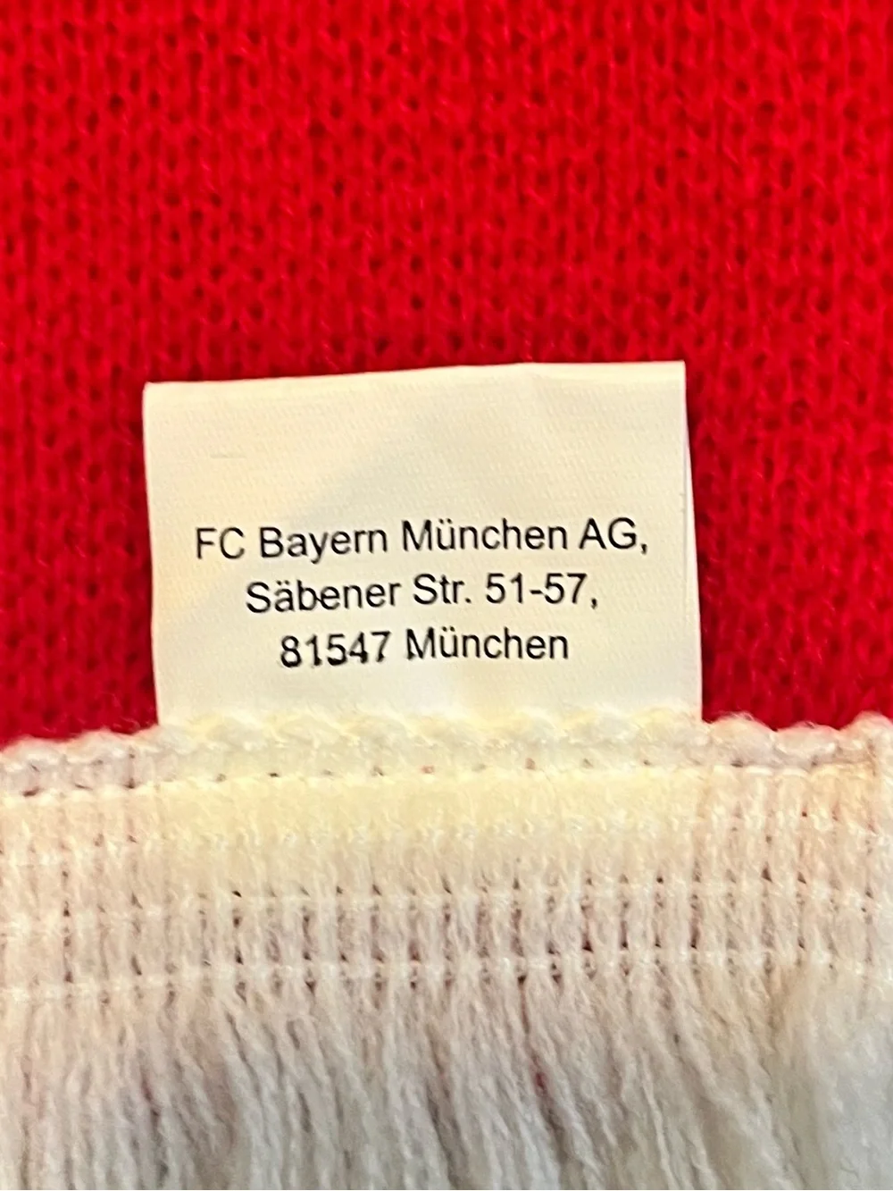 FC Bayern Red & White Striped Supporter Scarf
